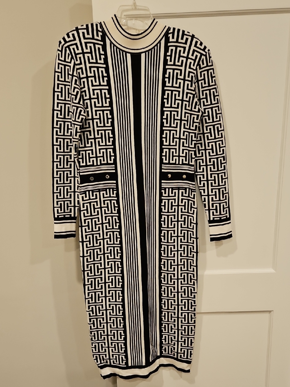 Karen Millen Black and White Geometric Long Sleeve Knit Dress XL